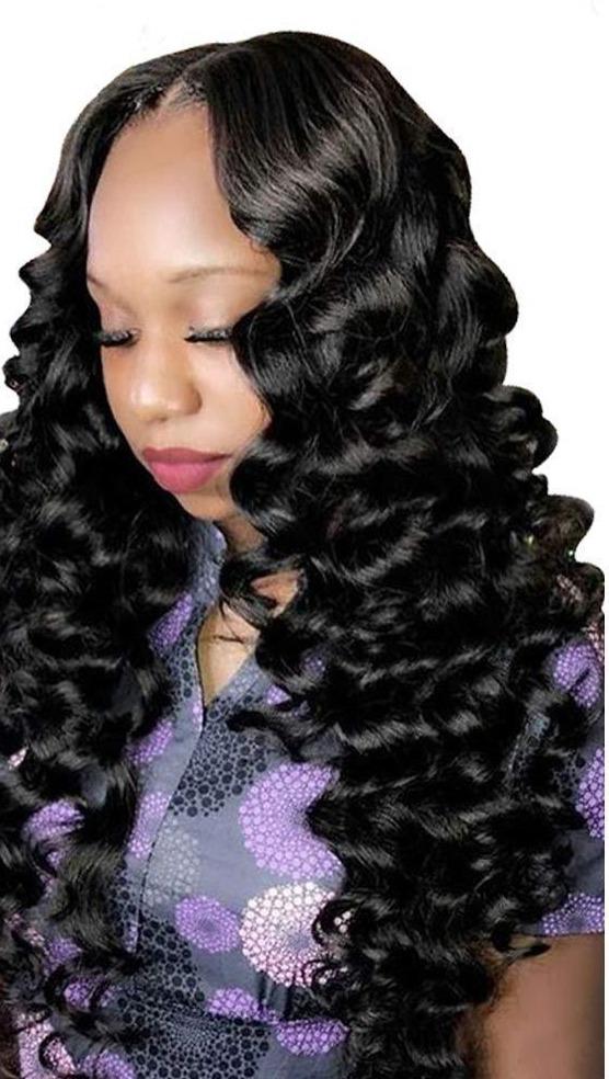 Close-Up of 10A Grade Peruvian Human Hair Texture - GlamourLocks