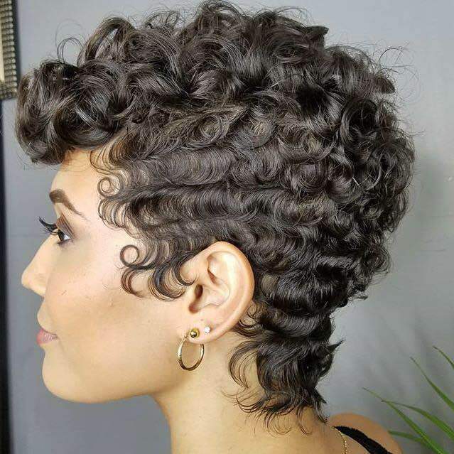 Short black water wave curly wig for Black women made with heat-resistant synthetic hair